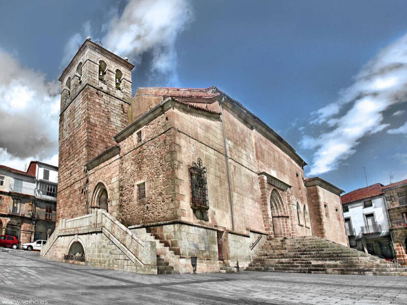 ▷ BÉJAR » Descubre qué ver y hacer en esta pintoresca villa Iglesia de El Salvador en Béjar