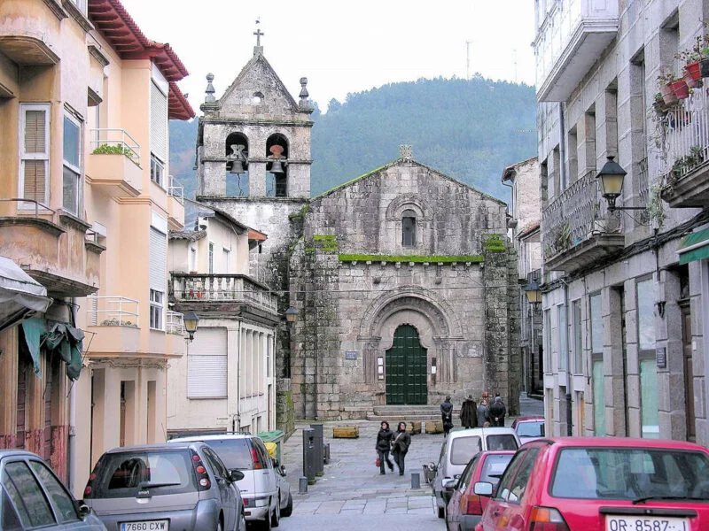▷ RIBADAVIA » Qué ver y hacer en la comarca del Ribeiro Iglesia de San Juan de Ribadavia