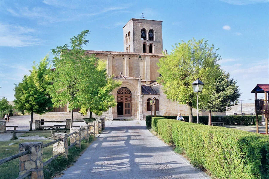 ▷ SEPÚLVEDA » Qué ver y hacer. Conoce su valioso patrimonio Santuario de Santa María de la Peña
