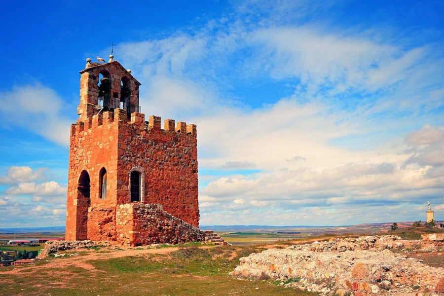 ▷ AYLLÓN » Qué ver y hacer en este bello pueblo segoviano Torre Martina en Ayllón