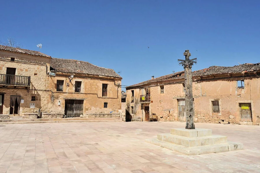 ▷ MADERUELO » Qué ver y hacer en esta ciudad amurallada Visita Maderuelo en Segovia