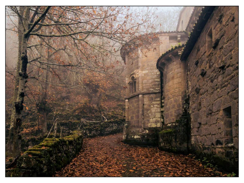 ▷ PARADA DE SIL » Qué ver y hacer. Conoce su historia Visitar el Monasterio de Santa Cristina