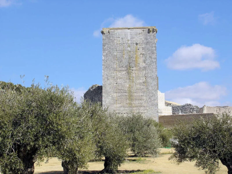 ▷ ESTEPA » Qué ver y hacer en este hermoso pueblo andaluz Torreón de Estepa