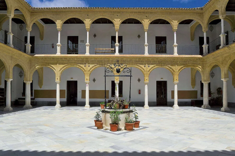 ▷ OSUNA » Qué ver y hacer en este bello pueblo sevillano Universidad de Osuna