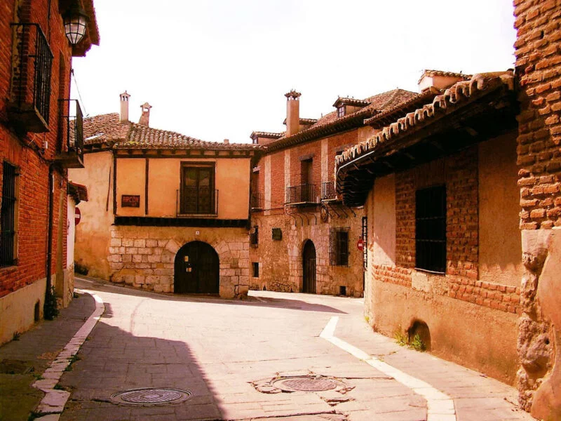 ▷ SIMANCAS » Qué ver y hacer. Comarca de Castilla y León Calles de Simancas