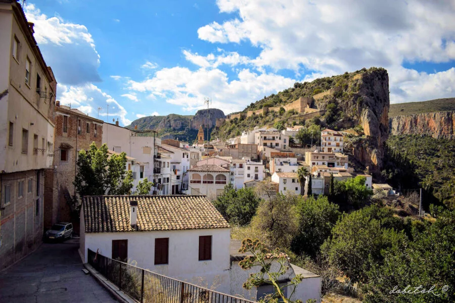 CHULILLA » Qué ver y hacer en este pueblo de la Comarca de la Serranía Chulilla en Valencia