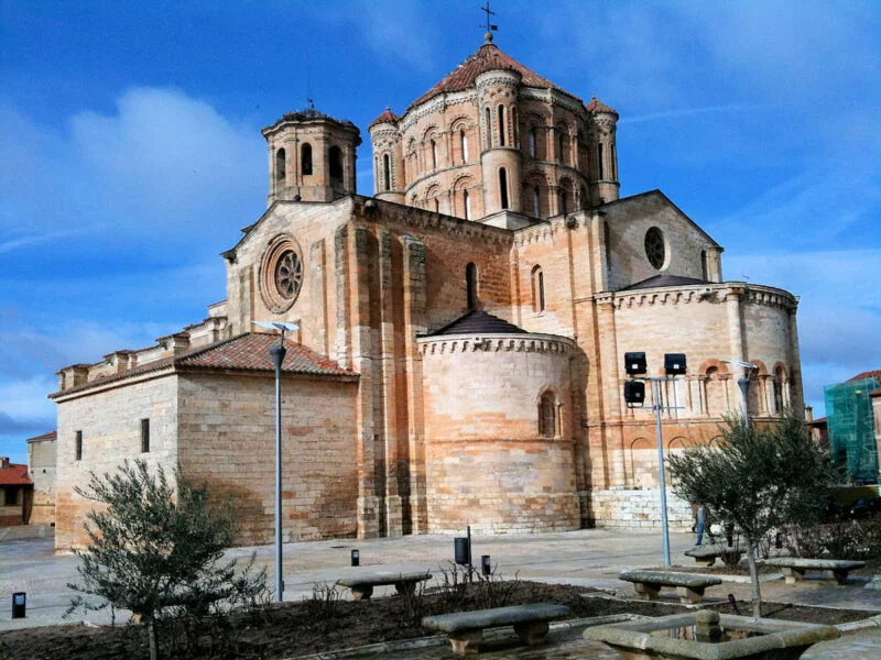 ▷ TORO » Qué ver y hacer. Una joya monumental. Colegiata de Santa María la Mayor en Toro