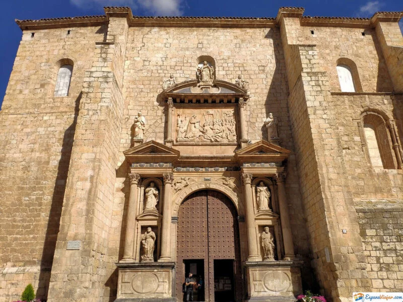▷ DAROCA » Descubre su historia, qué ver y qué hacer Entrada Colegiata de Santa María de los Sagrados Corporales