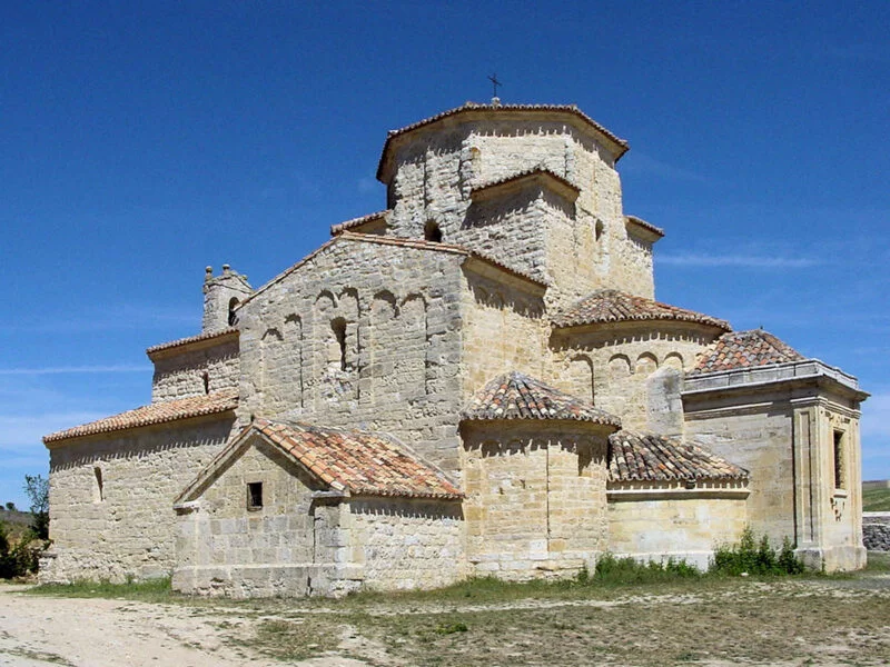 ▷ URUEÑA » Descubre qué ver y hacer. Villa amurallada. Ermita Nuestra Señora de la Anunciada