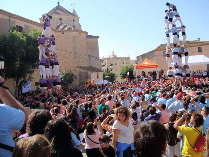 ▷ ALTAFULLA » Qué ver y hacer. Encantador poblado costero Festividades en Altafulla