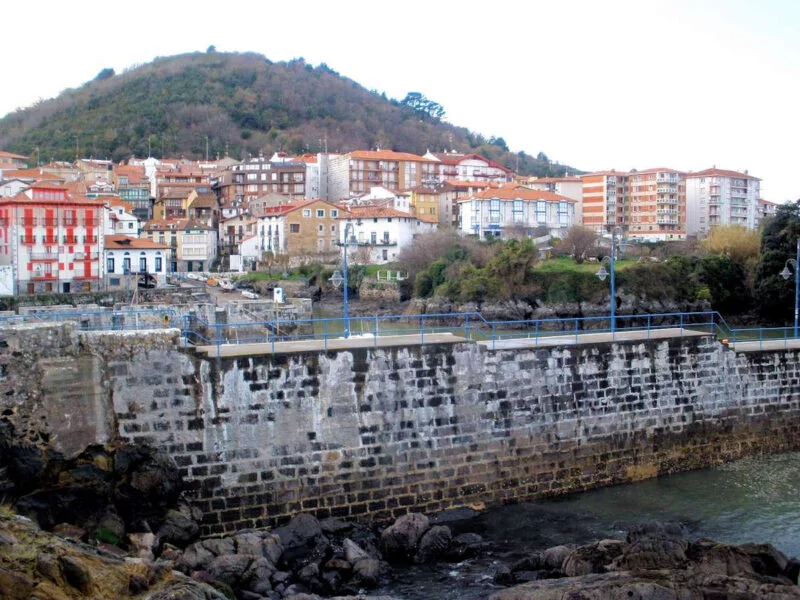 ▷ MUNDAKA » Qué ver y hacer en esta joya natural viscaína Mundaka en Vizcaya