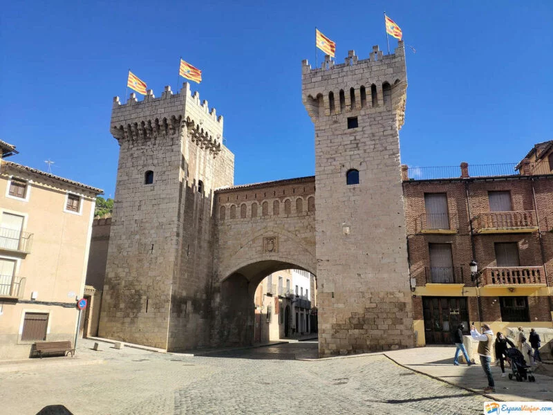 ▷ DAROCA » Descubre su historia, qué ver y qué hacer Puerta Baja de Daroca