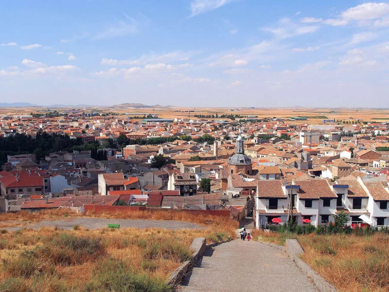 ▷ CONSUEGRA » Qué ver y hacer. Descubre su vasta historia Visita Consuegra