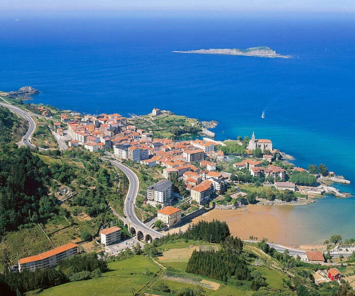 ▷ MUNDAKA » Qué ver y hacer en esta joya natural viscaína Visita Mundaka en Vizcaya