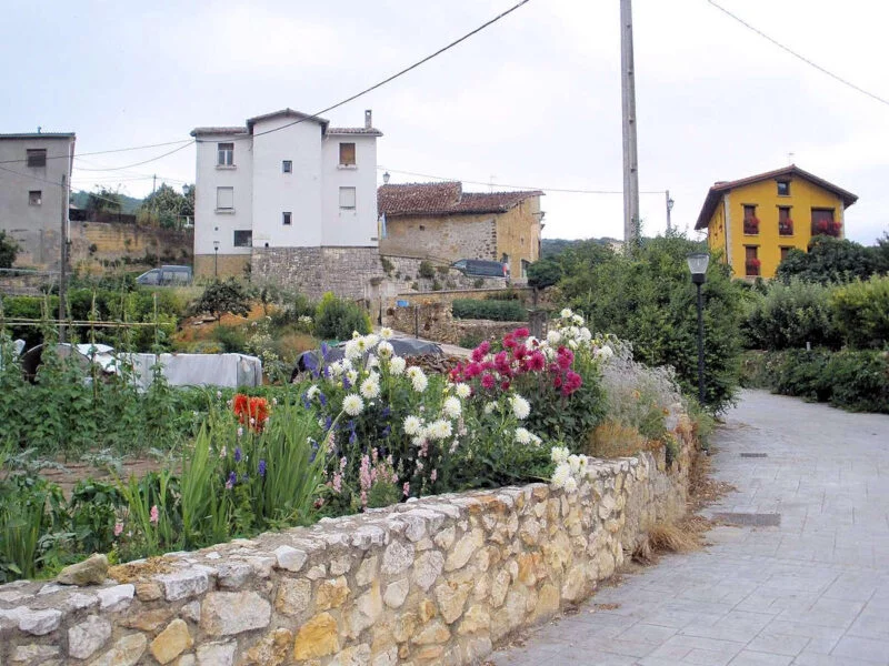 ▷ ANTOÑANA » Qué ver y hacer. Pueblo medieval amurallado. Antoñana