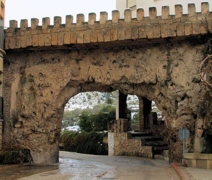 ▷ LETUR » Qué ver y hacer en esta preciosa villa mudéjar Arco de las Moreras