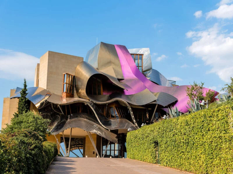 ▷ ELCIEGO » Qué ver y hacer en esta villa rodeada de viñedos Bodegas Marqués de Riscal
