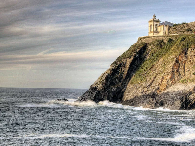 ▷ LUARCA » Qué ver y hacer. Un destino imprescindible. Faro de Luarca