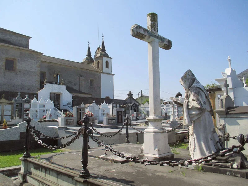 ▷ PUERTO DE VEGA » Qué ver y hacer en esta villa marinera Iglesia de Santa Marina en Puerto de Vega