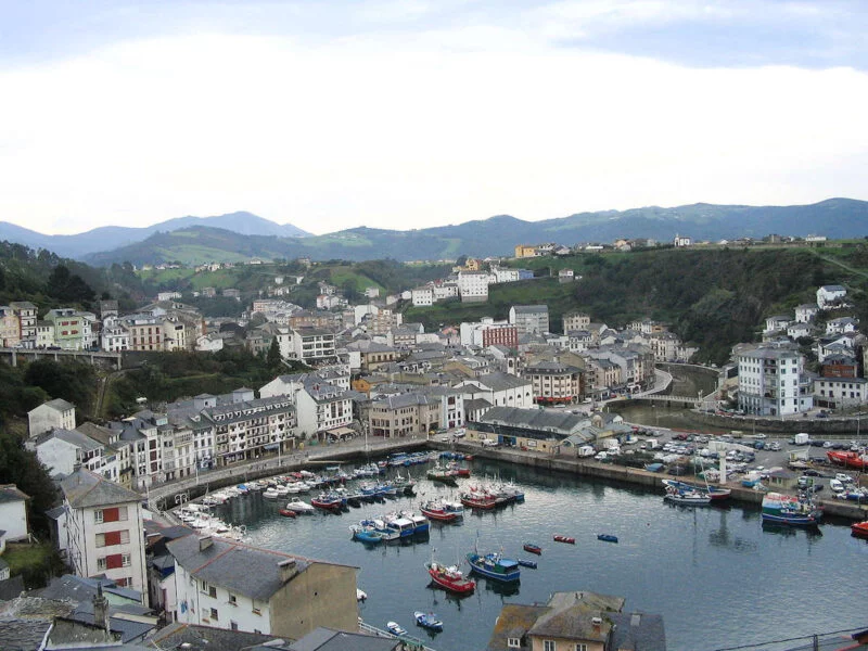 ▷ LUARCA » Qué ver y hacer. Un destino imprescindible. Luarca en Asturias