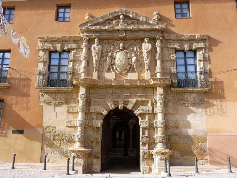 ▷ ALMANSA » Qué ver y hacer en este bello lugar Palacio de los Condes de Cirat