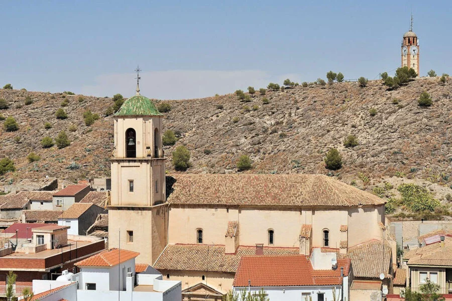 ▷ TOBARRA » Qué ver y hacer. Valioso patrimonio artístico. Reloj de la Villa e Iglesia de la Asunción
