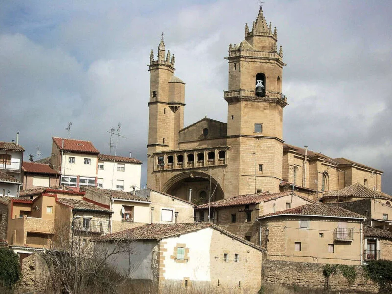 ▷ ELCIEGO » Qué ver y hacer en esta villa rodeada de viñedos Visita Elciego en Álava