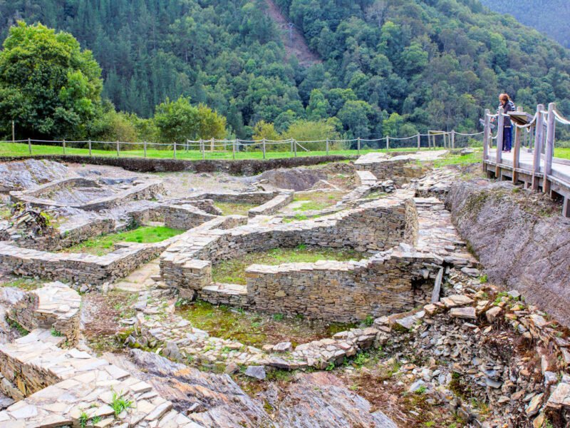 ▷ TARAMUNDI » Qué ver y hacer en este mágico poblado Yacimiento Os Castros en Taramundi
