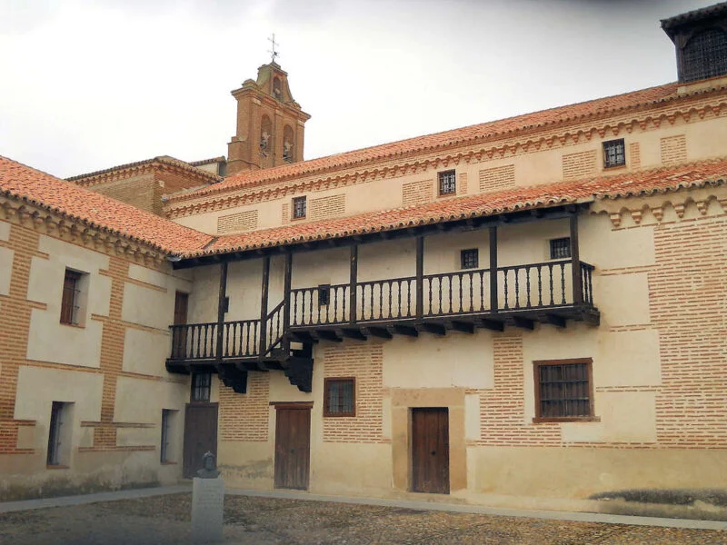 ▷ MADRIGAL DE LAS ALTAS TORRES » Qué ver y hacer. Casa Natal de Isabel la Católica