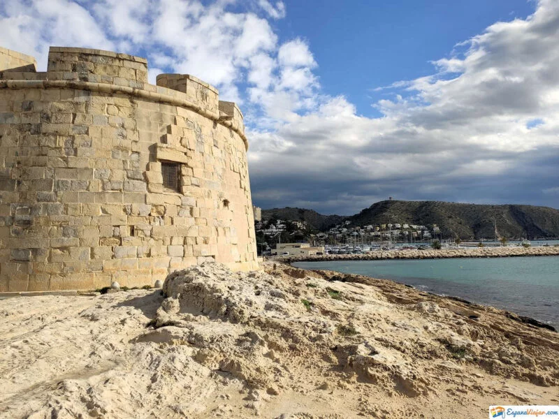 ▷ TEULADA MORAIRA » Qué ver y hacer. Costa y montaña. Castillo de Moraira