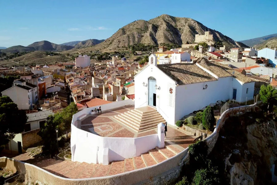 ▷ PETRER » Qué ver y hacer en este bello pueblo alicantino Ermita del Santísimo Cristo de la Sangre del Monte Calvario