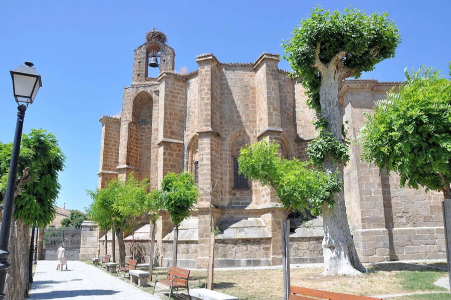 ▷ EL BARCO DE ÁVILA » Qué ver y hacer en esta villa medieval Iglesia de la Asunción en Barco de Ávila