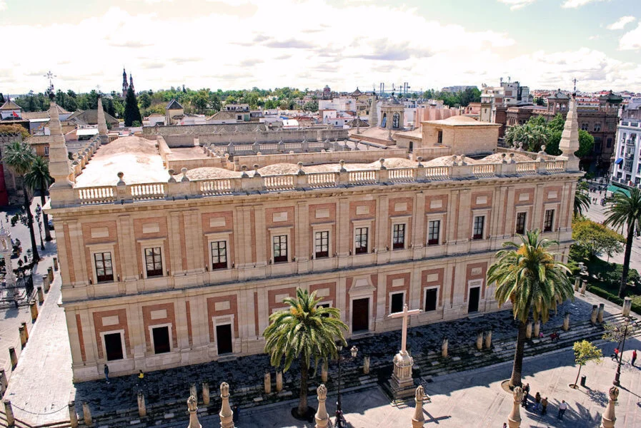 ▷ 21 Mejores Lugares QUE VER EN SEVILLA Archivo de Indias