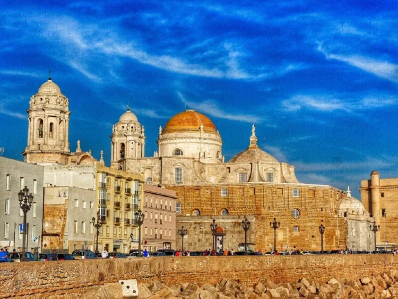 ▷ 18 Mejores Lugares QUE VER EN CÁDIZ Barrio-del-Popolo-Cadiz