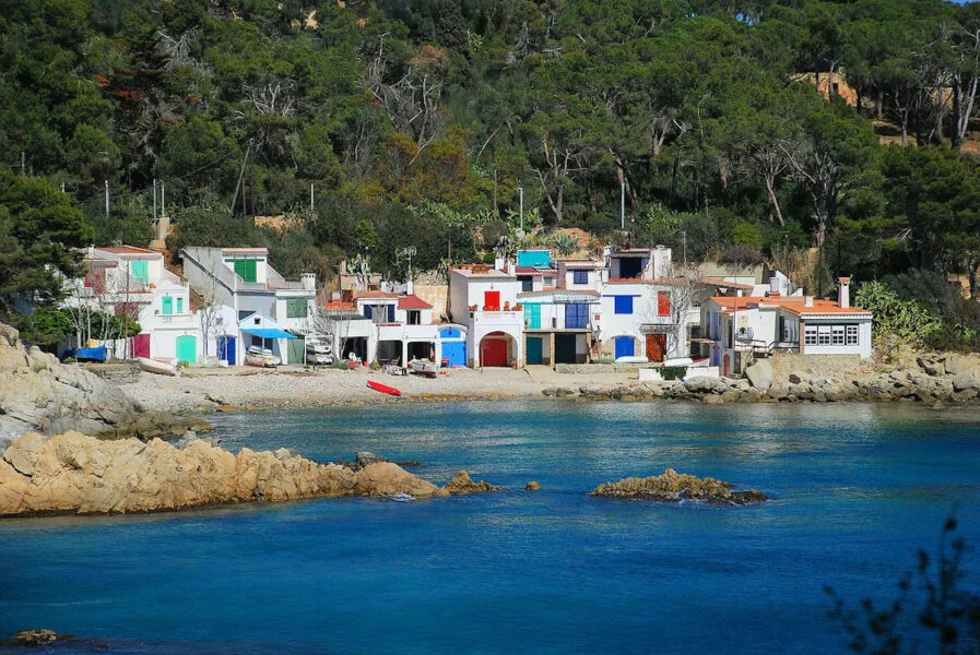 ▷ LAS 21 MEJORES PLAYAS DE COSTA BRAVA + MAPA Cala S'alguer