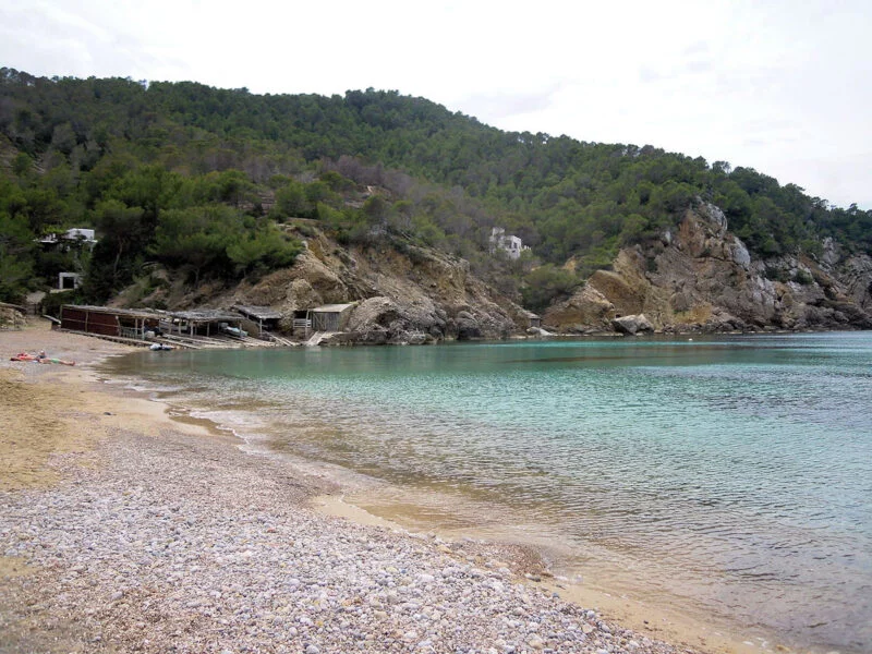 ▷ LAS 19 MEJORES PLAYAS DE IBIZA + MAPA Cala de Benirrás