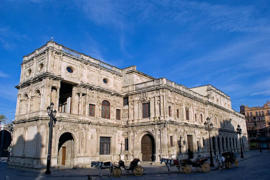 ▷ 21 Mejores Lugares QUE VER EN SEVILLA Casa Consistorial de Sevilla