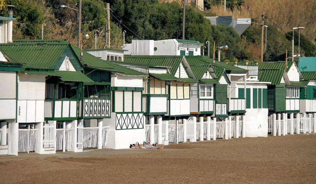 ▷ GARRAF » Qué ver y hacer. Pintoresca comarca catalana Casas de Garraf