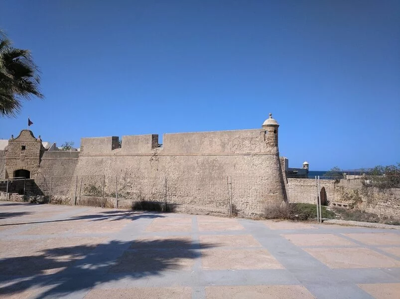 ▷ 18 Mejores Lugares QUE VER EN CÁDIZ Castillo de santa Catalina Cádiz