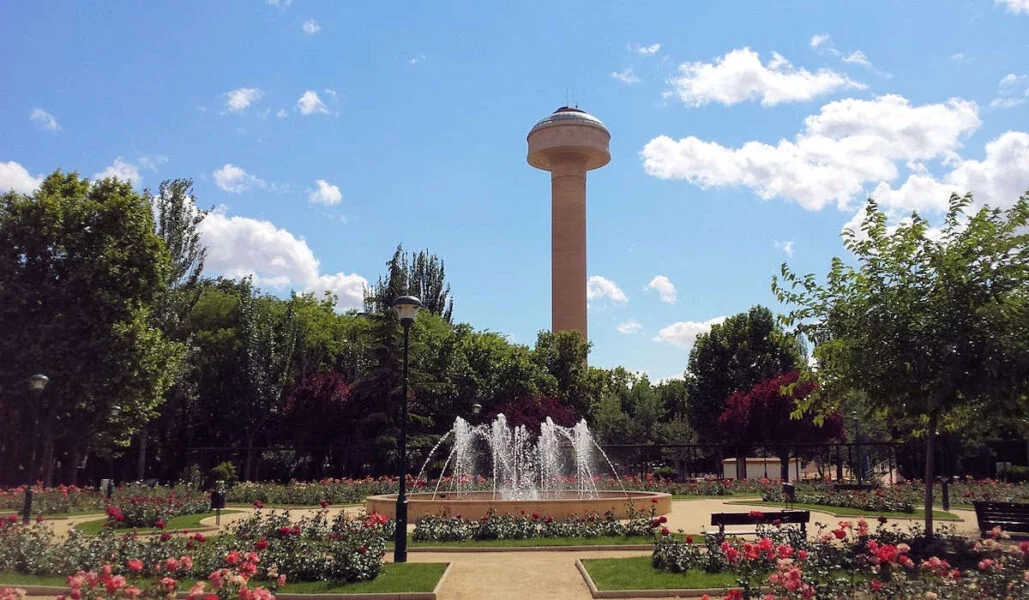 ▷ 13 Mejores Lugares QUE VER EN ALBACETE Depósito de Agua de las Fiestas del Árbol