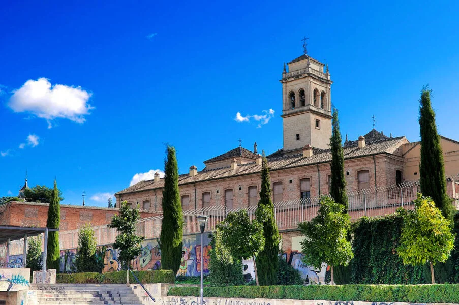 ▷ 21 Mejores Lugares QUE VER EN GRANADA Monasterio de San Jerónimo