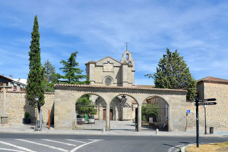 ▷ 13 Mejores Lugares QUE VER EN ÁVILA Monasterio de Santo Tomás
