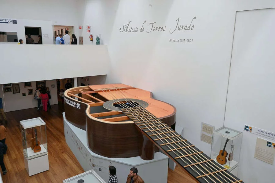 ▷ 14 Mejores Lugares QUE VER EN ALMERÍA Museo de la Guitarra de Almería