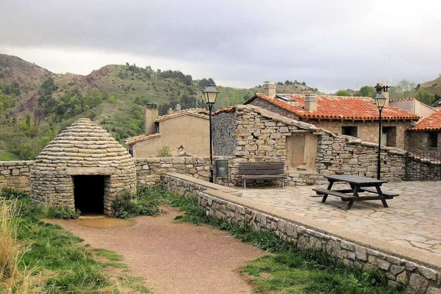 ▷ CASTELLAR DE N'HUG » Qué ver y hacer. El pirineo catalán Museo del Pastor