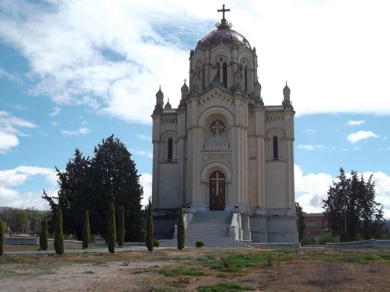 ▷ 14 Mejores Lugares QUE VER EN GUADALAJARA Panteón de la Duquesa de Sevillano Guadalajara.