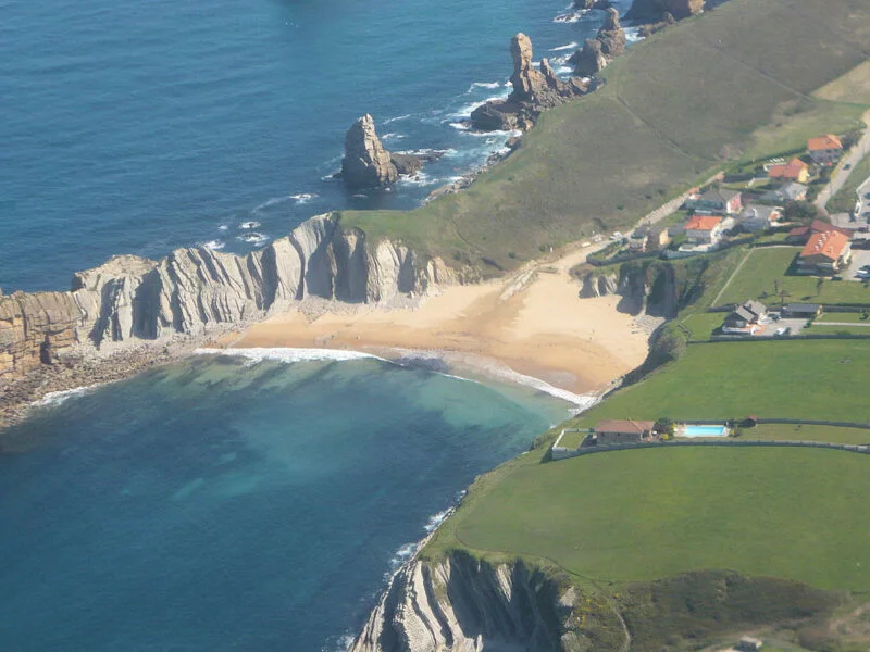 ▷ LAS 19 MEJORES PLAYAS DE CANTABRIA + MAPA Playa Portio