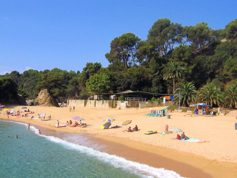 ▷ LAS 21 MEJORES PLAYAS DE COSTA BRAVA + MAPA Playa Santa Cristina