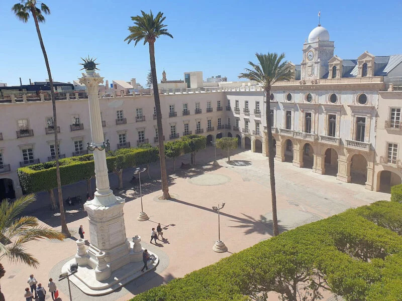 ▷ 14 Mejores Lugares QUE VER EN ALMERÍA Plaza de la Constitución de Almería
