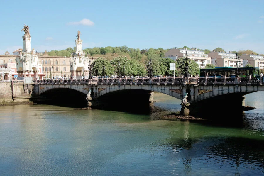 ▷ SAN SEBASTIÁN » Qué ver y hacer. 20 lugares imprescindibles Puente de María Cristina