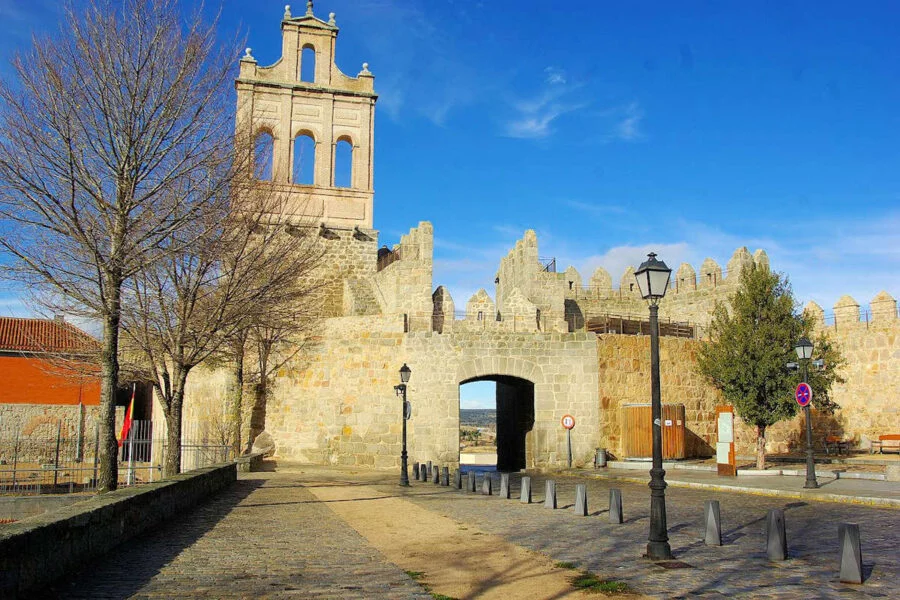 ▷ 13 Mejores Lugares QUE VER EN ÁVILA Puerta del Carmen